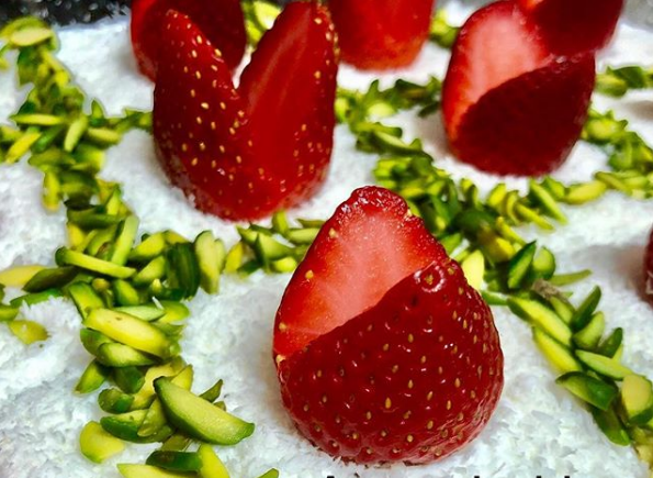 طريقة عمل ليالي لبنان بالسميد والمستكة